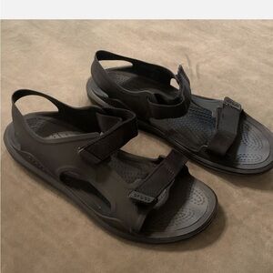 Black Sandals with Adjustable Straps 6w